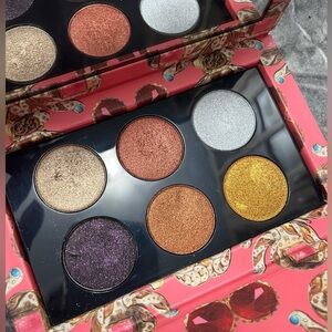 PAT MAGRATH LABS
MTERSHE Subvessive
Metalmorphosis
Eye Shadow Palette